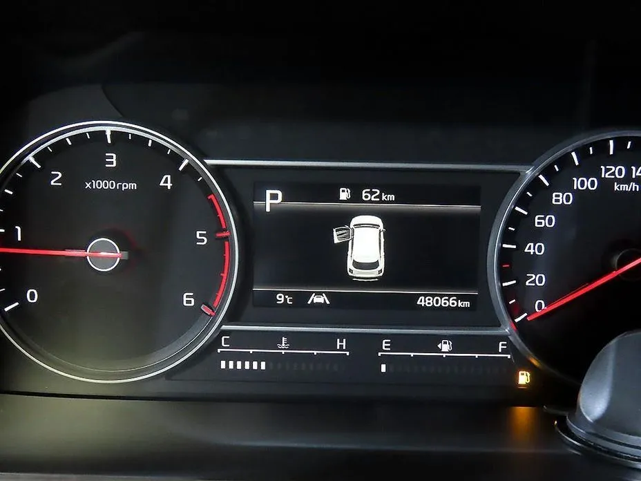 Kia Sorento — фото 4