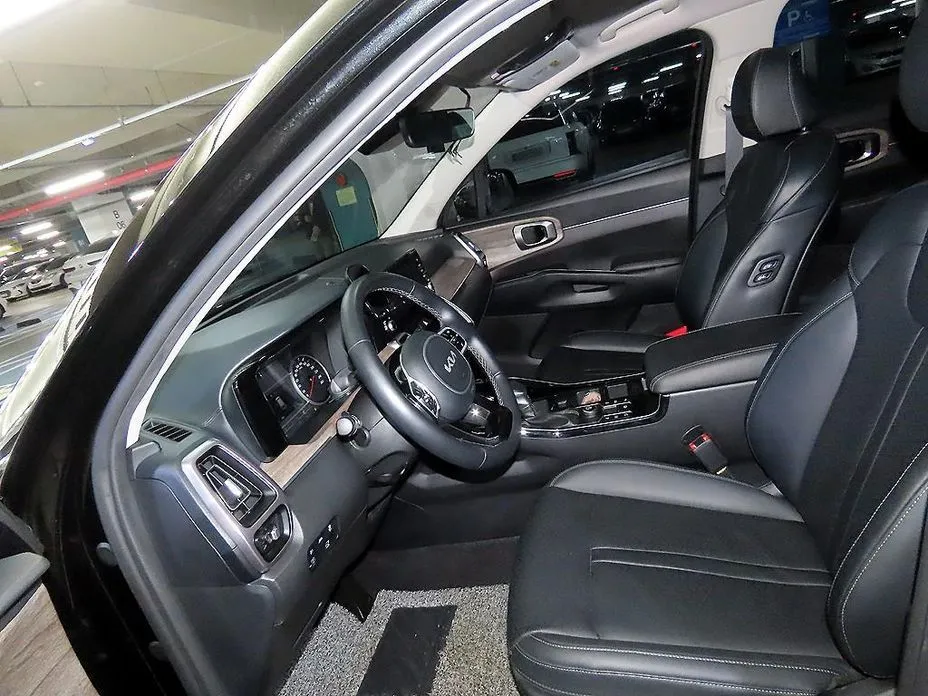 Kia Sorento — фото 8