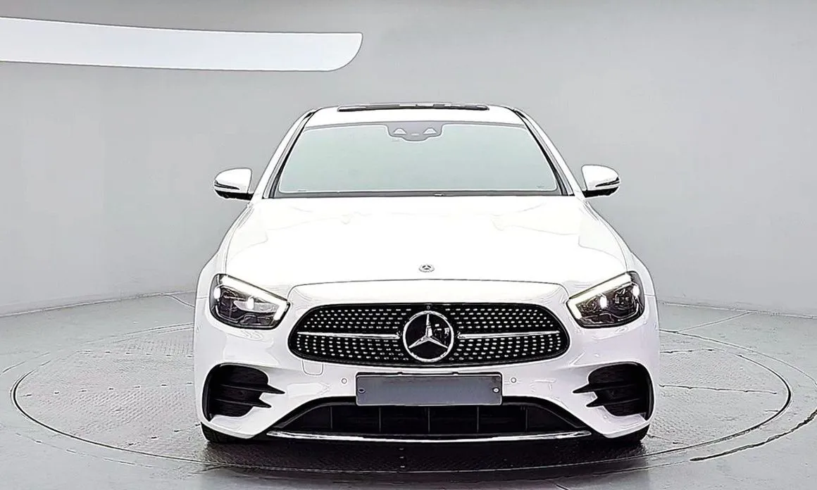 Mercedes-Benz E-Class — фото 10