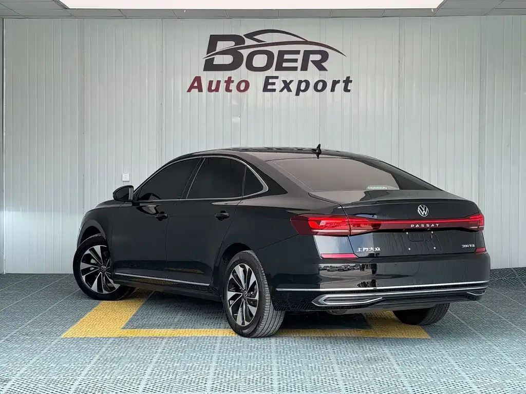 Volkswagen Passat — фото 9