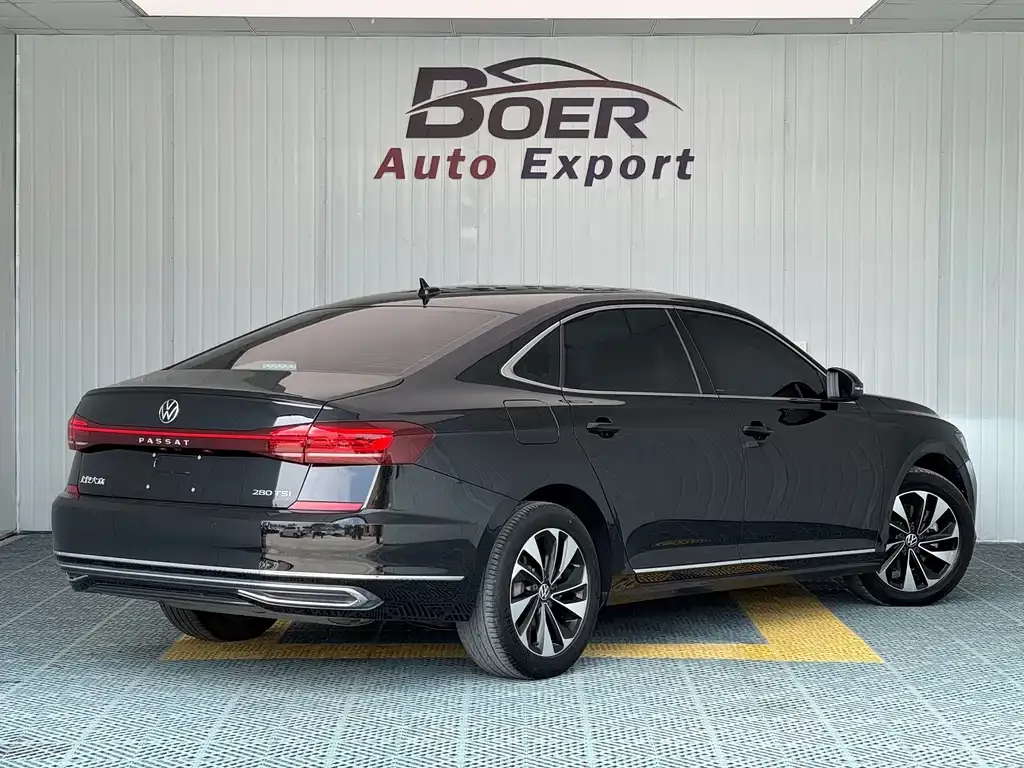 Volkswagen Passat — фото 8