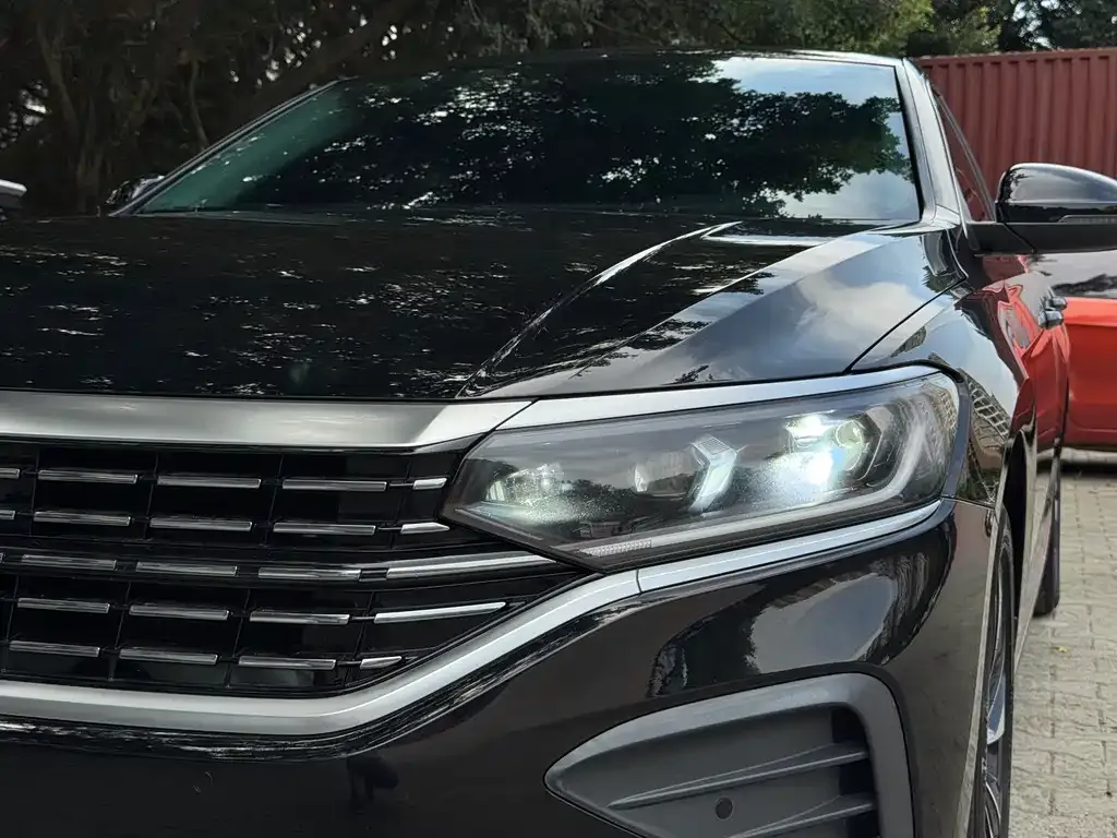 Volkswagen Passat — фото 7