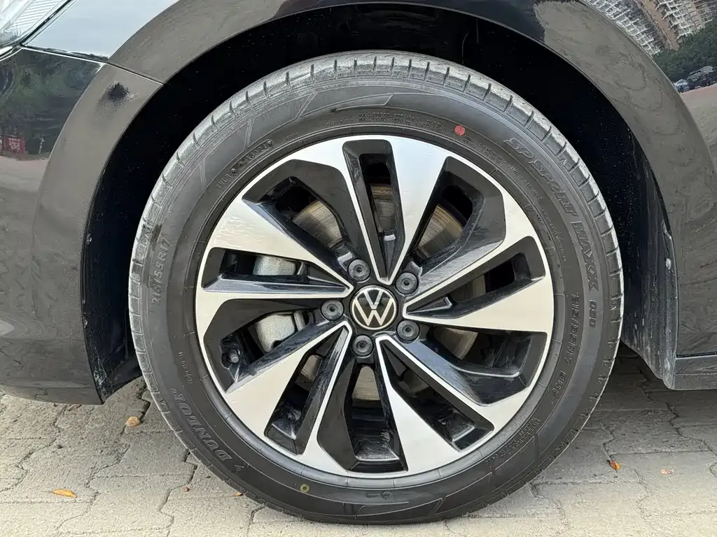 Volkswagen Passat — фото 10