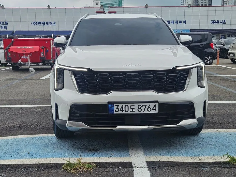 Kia Sorento — фото 5