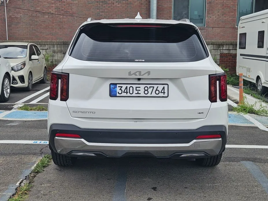 Kia Sorento — фото 6