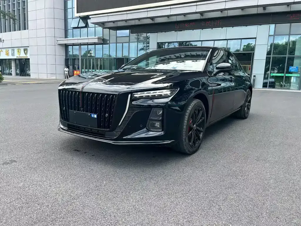 Hongqi H5 — фото 1