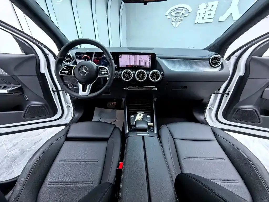 Mercedes-Benz EQA — фото 9