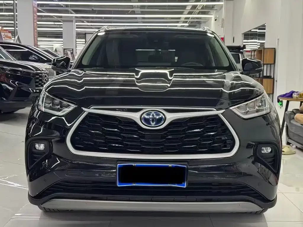Toyota Highlander — фото 3