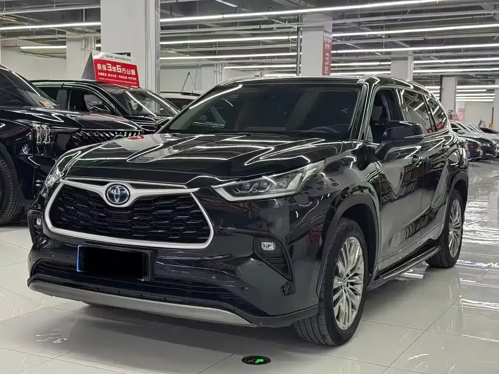 Toyota Highlander — фото 4