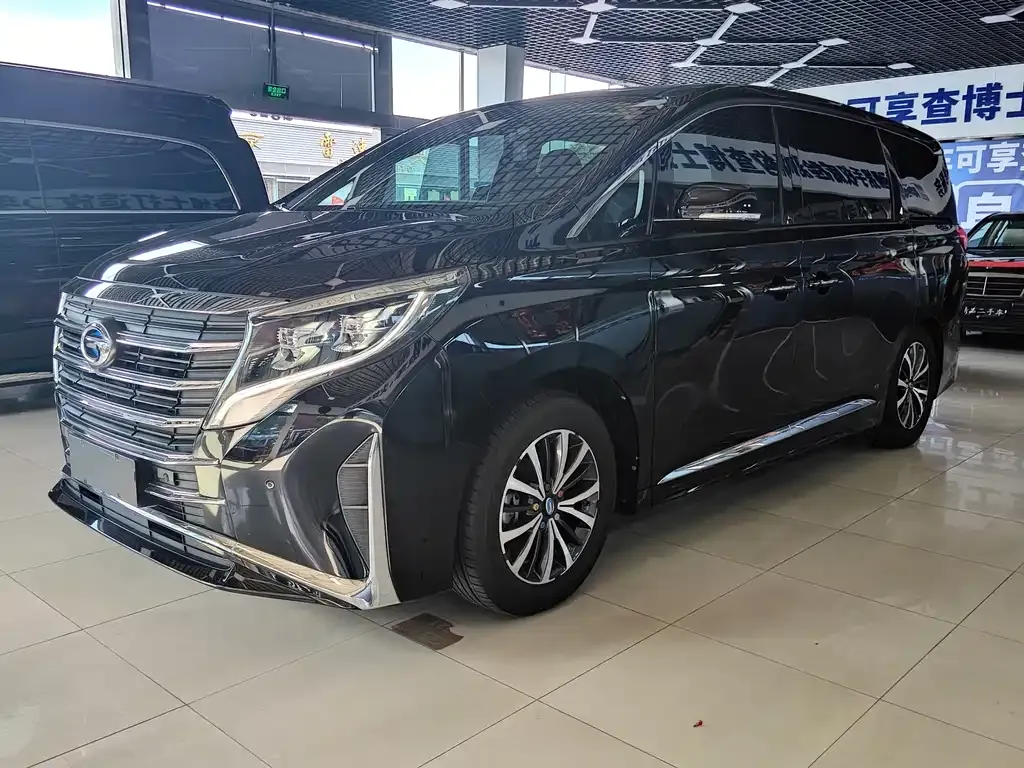 GAC Motor Trumpchi M8 — фото 1