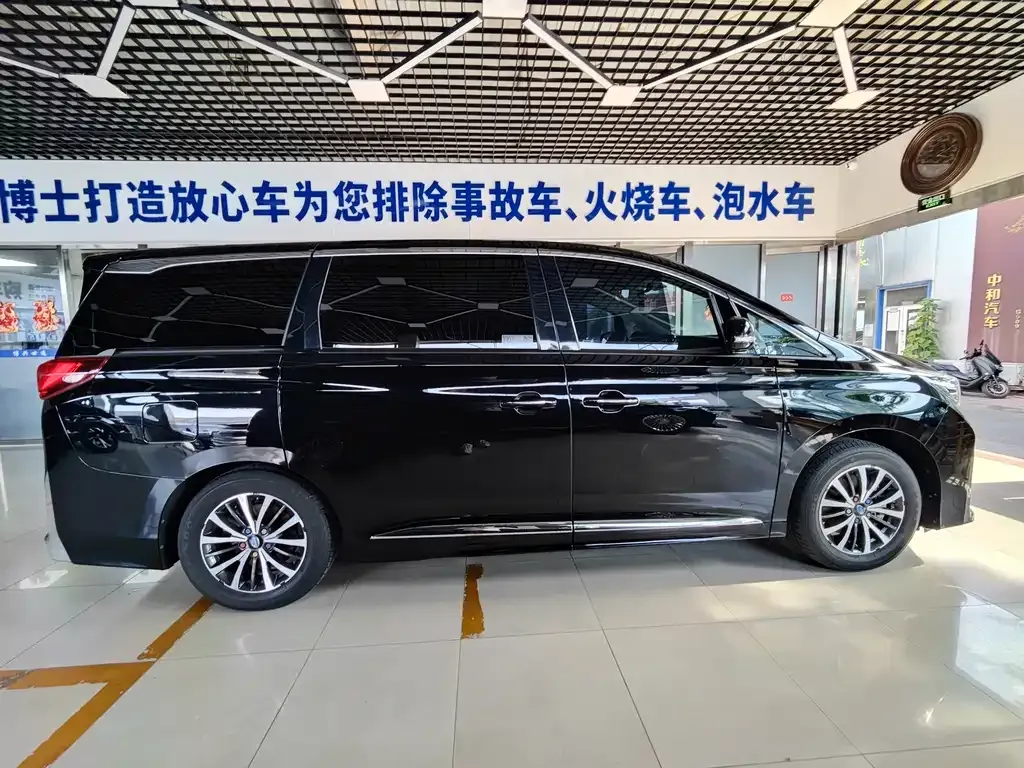 GAC Motor Trumpchi M8 — фото 7