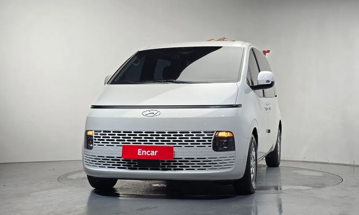 Hyundai Staria — фото 2
