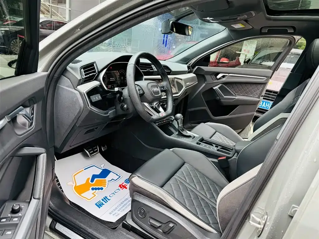 Audi Q3 Sportback 2024 из CN, фото 3
