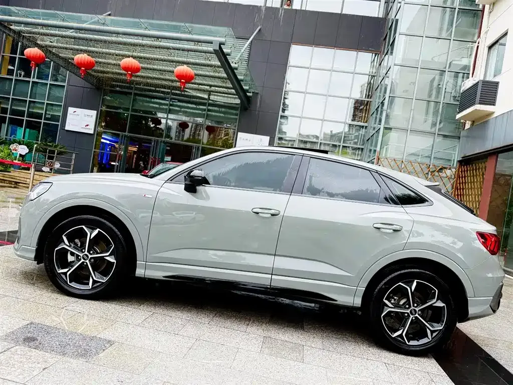 Audi Q3 Sportback 2024 из CN, фото 9