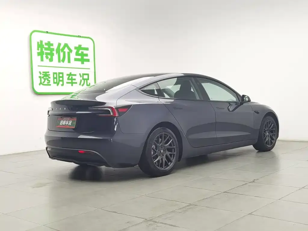 Tesla Model 3 — фото 2