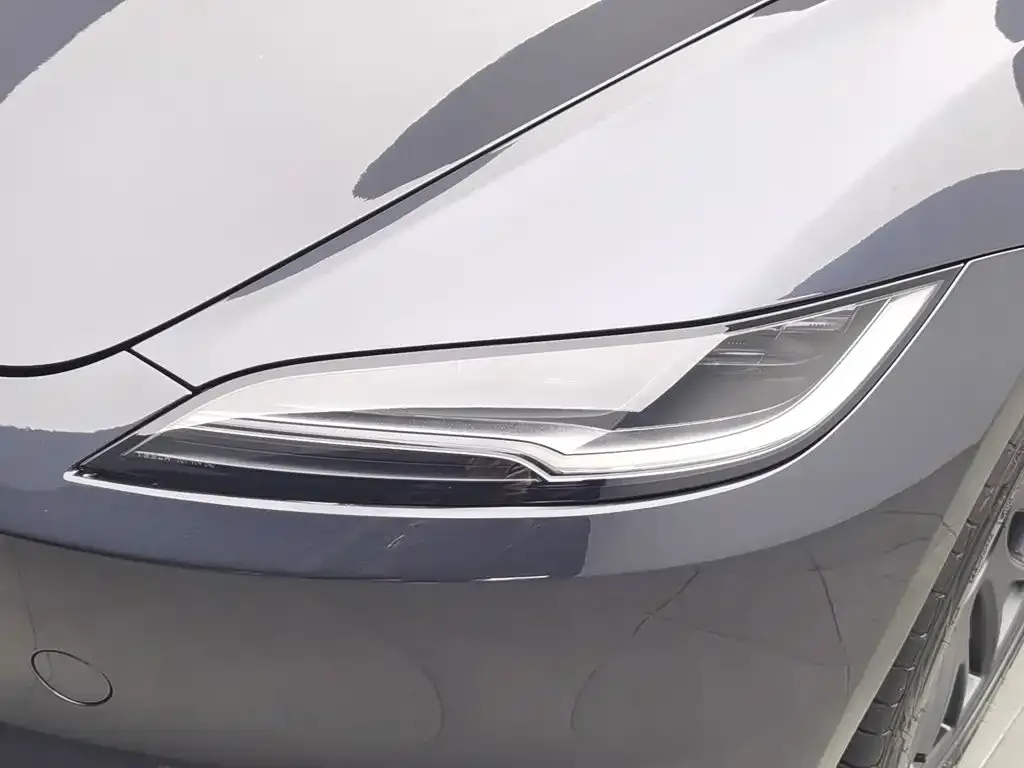 Tesla Model 3 — фото 4