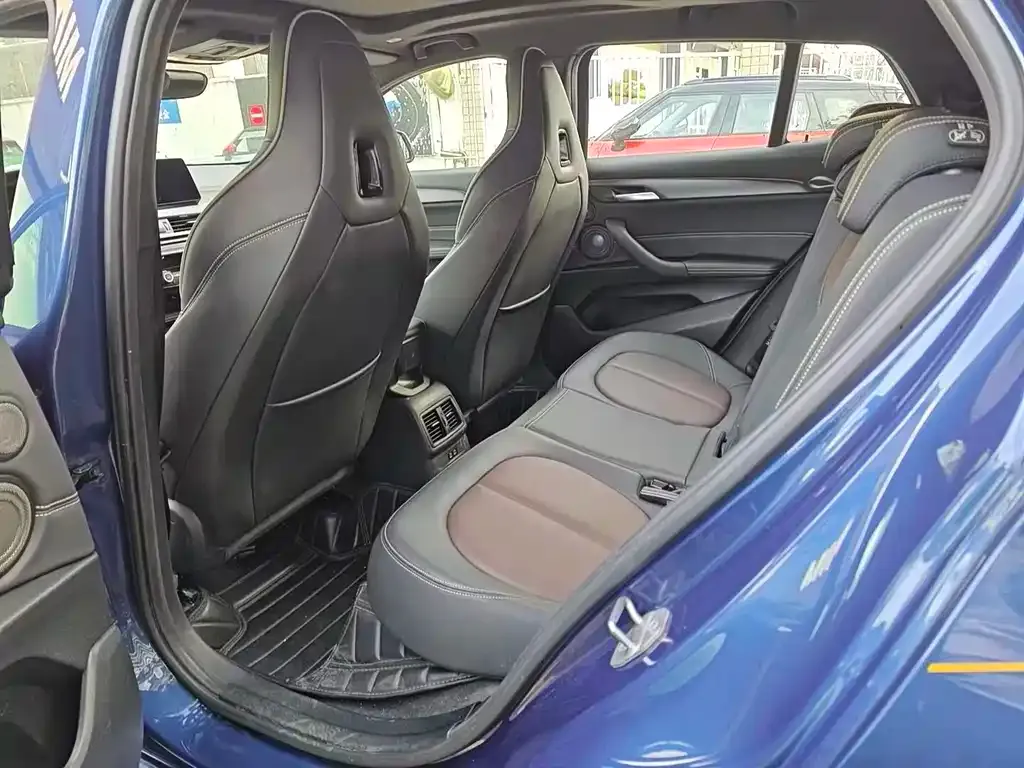 BMW X2 2023 из CN, фото 6