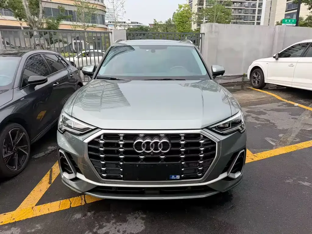 Audi Q3 — фото 5
