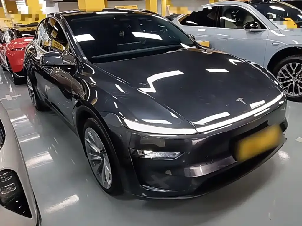 Tesla Model Y — фото 7