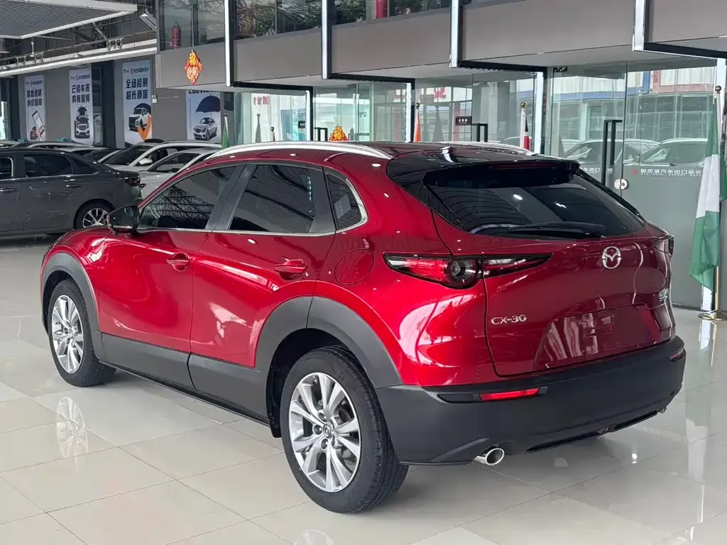 Mazda CX-30 — фото 2