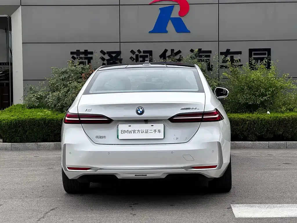 BMW i5 2025 из CN, фото 7
