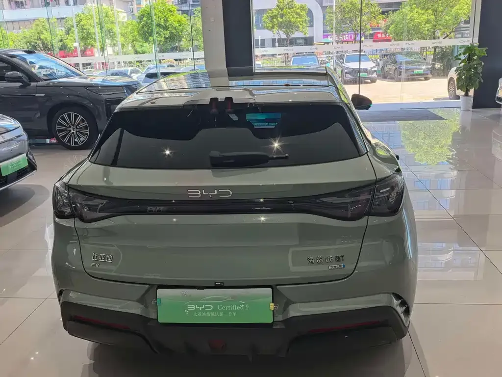 BYD Seal 06GT — фото 8
