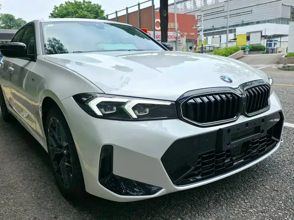 BMW 3 Series — фото 1