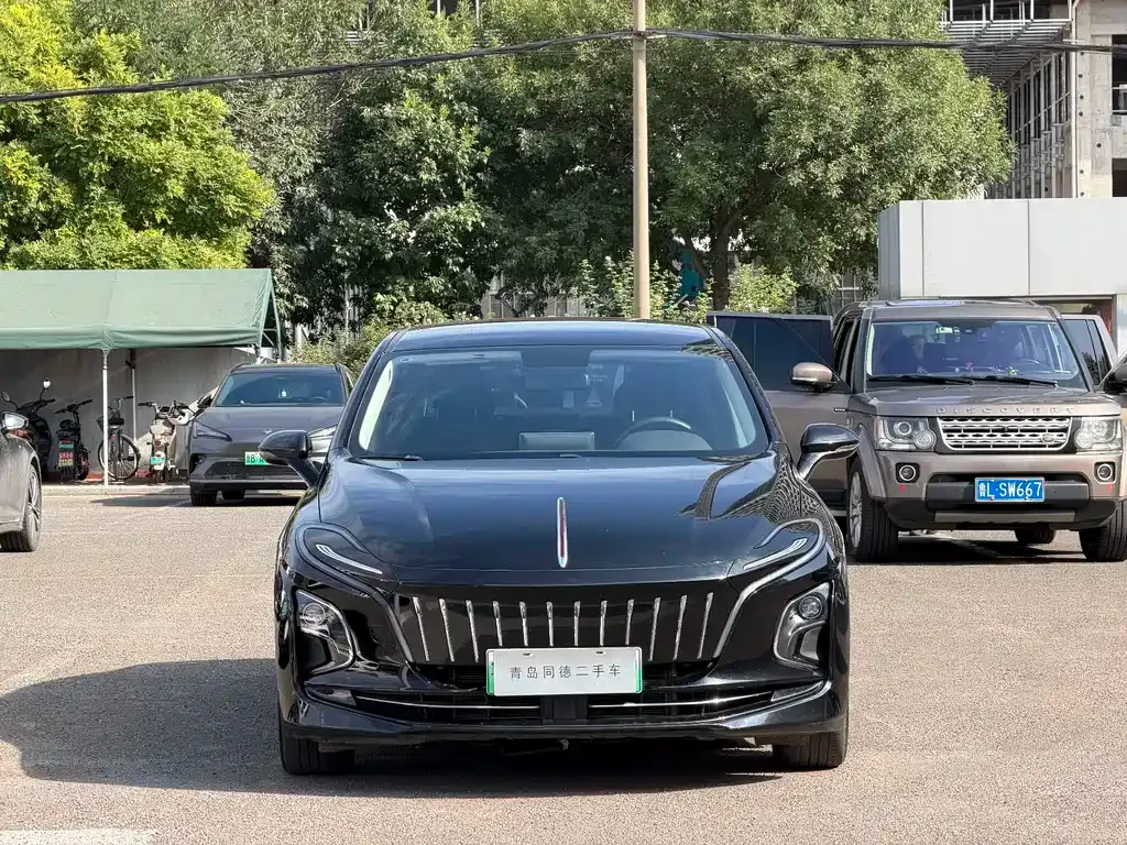 Hongqi E-QM5 2024 из CN, фото 7