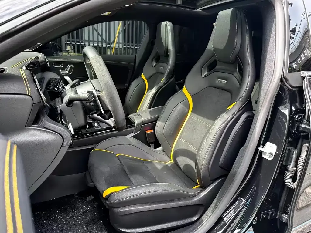 Mercedes-Benz CLA AMG — фото 6