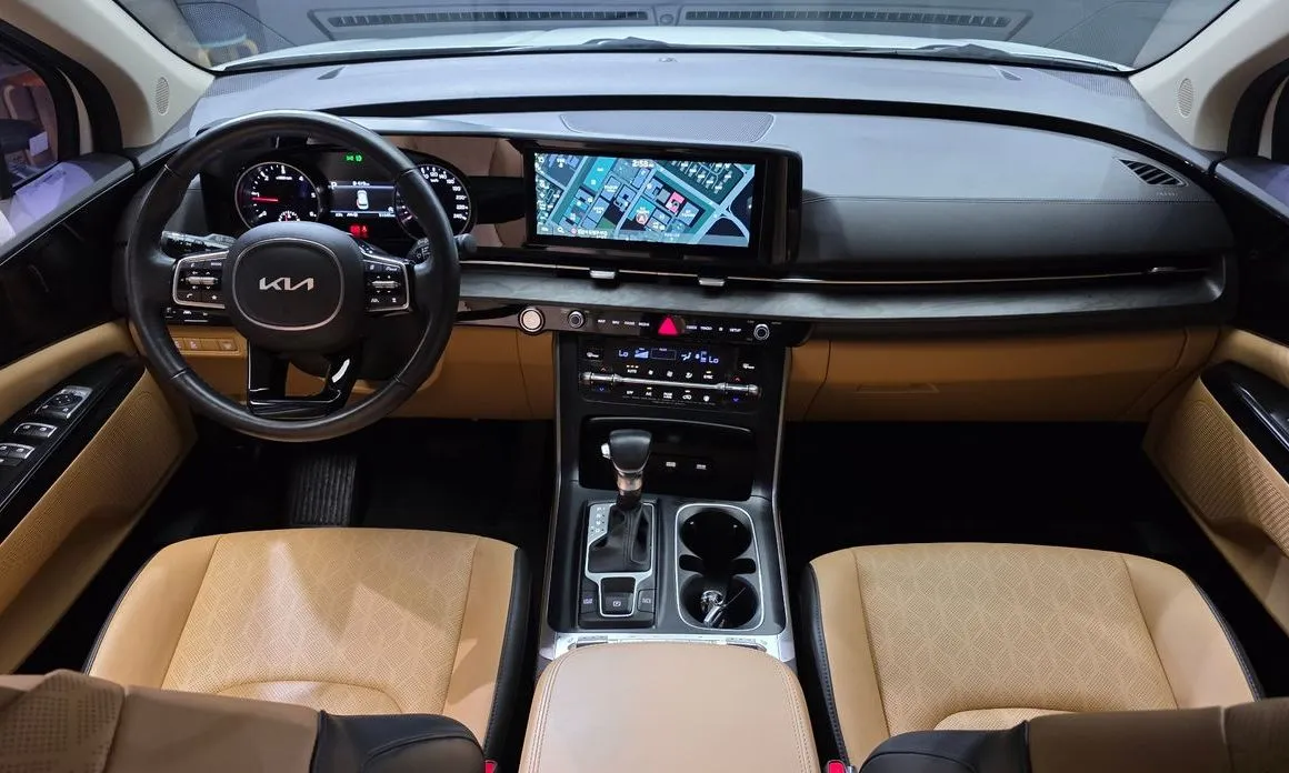 Kia Carnival — фото 10