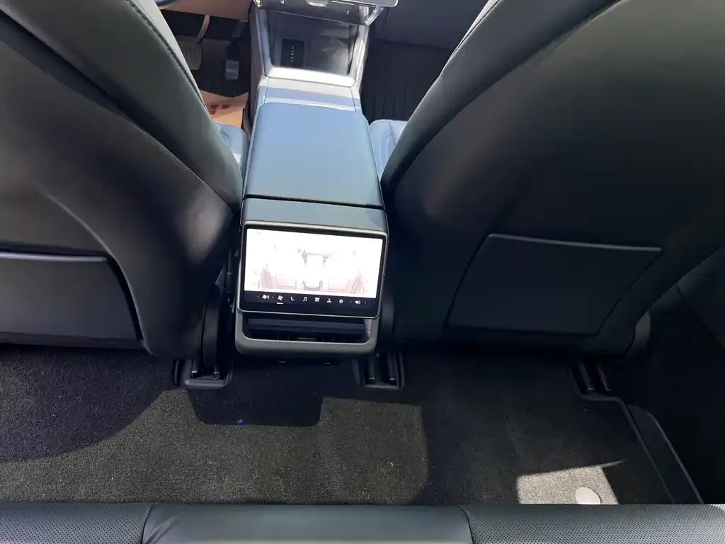 Tesla Model 3 — фото 2