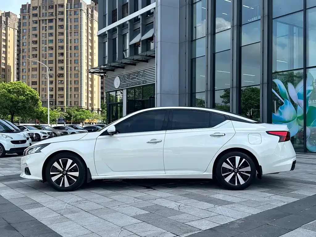 Nissan Teana — фото 7