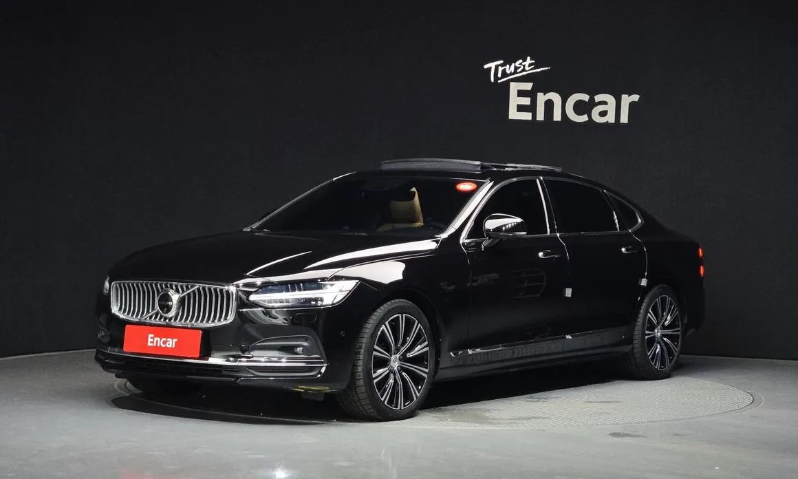 Volvo S90 — фото 1