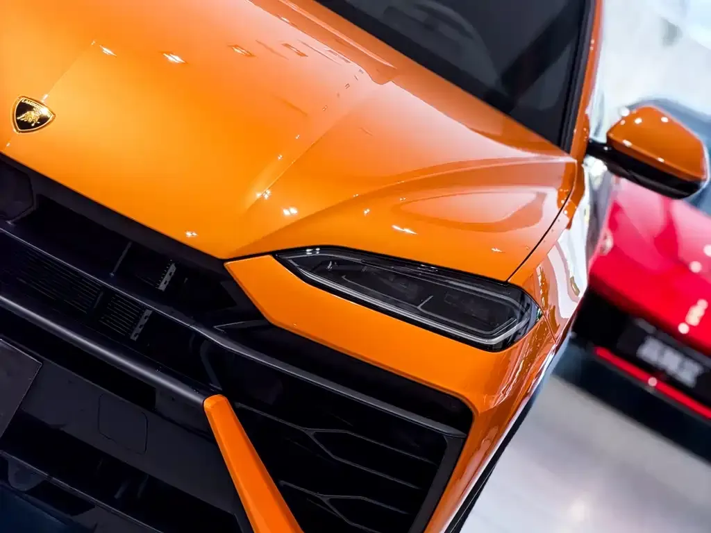 Lamborghini Urus SE — фото 8