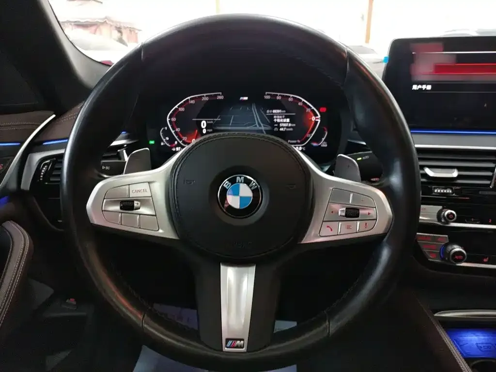 BMW 5 Series — фото 2