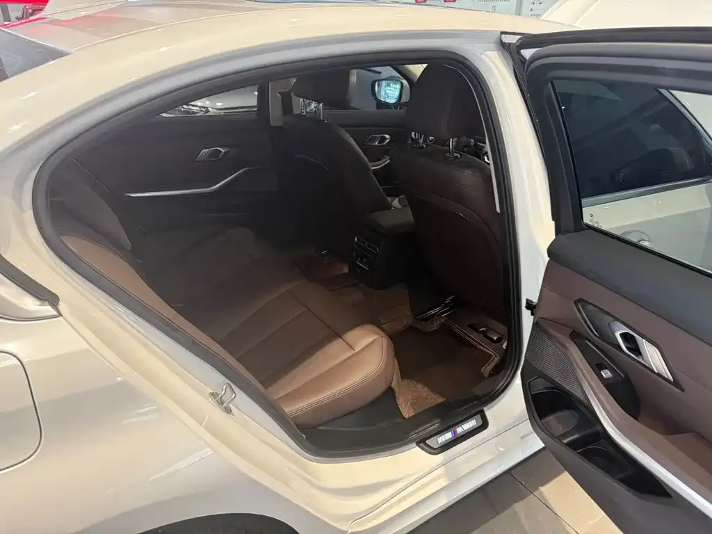BMW 3 Series — фото 10