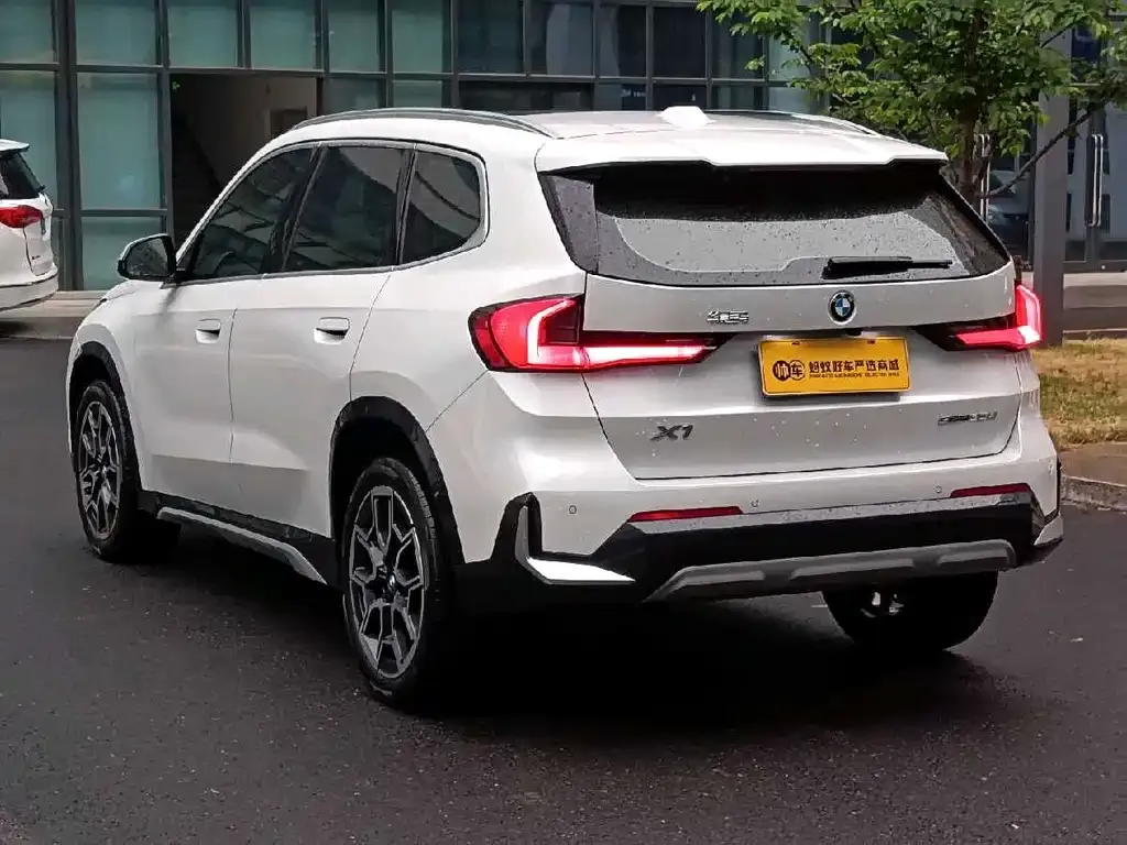 BMW X1 — фото 2