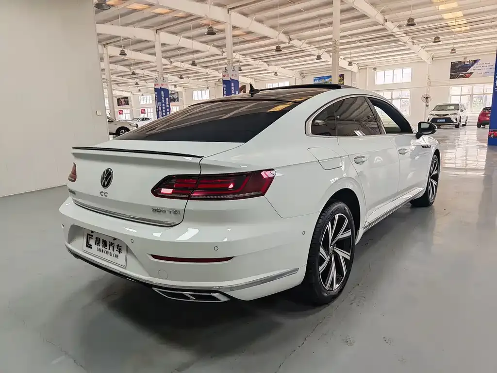 Volkswagen CC — фото 8