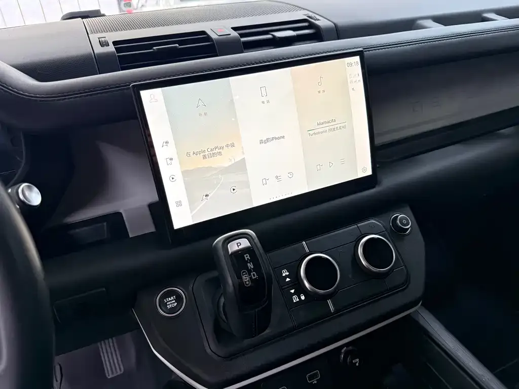 Land Rover Defender — фото 10