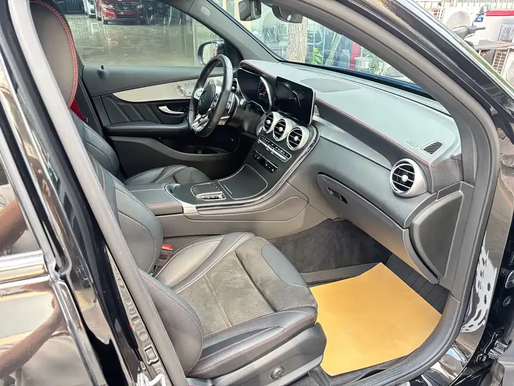 Mercedes-Benz GLC AMG — фото 7