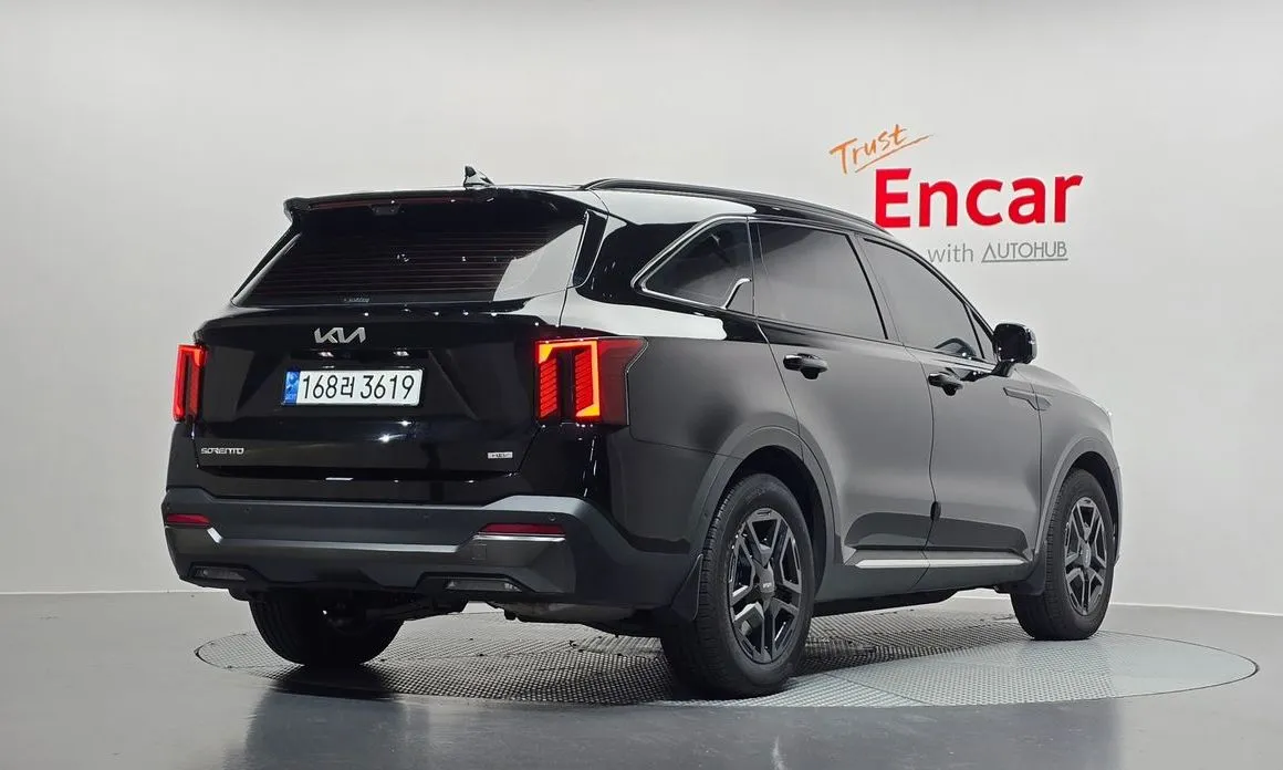 Kia Sorento — фото 8