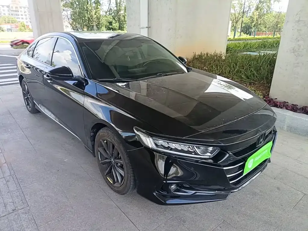 Honda Accord — фото 10
