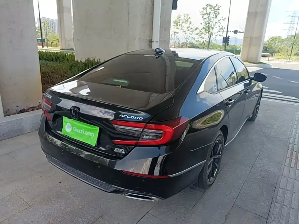 Honda Accord — фото 6