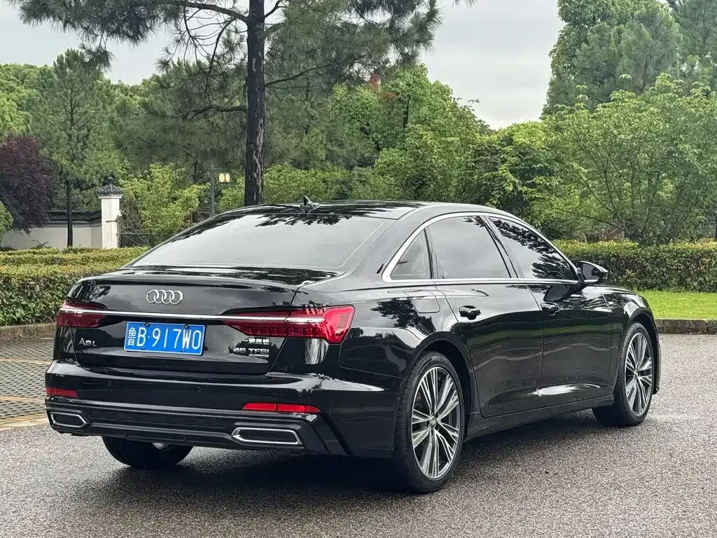Audi A6L — фото 10