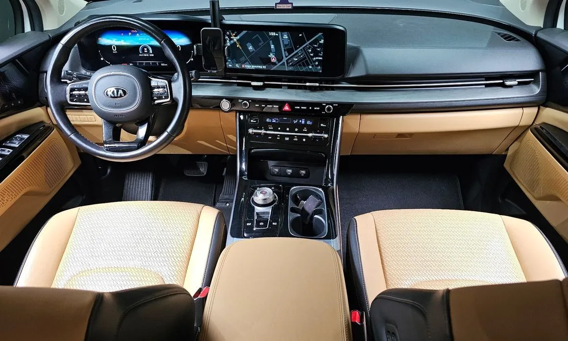 Kia Carnival — фото 10