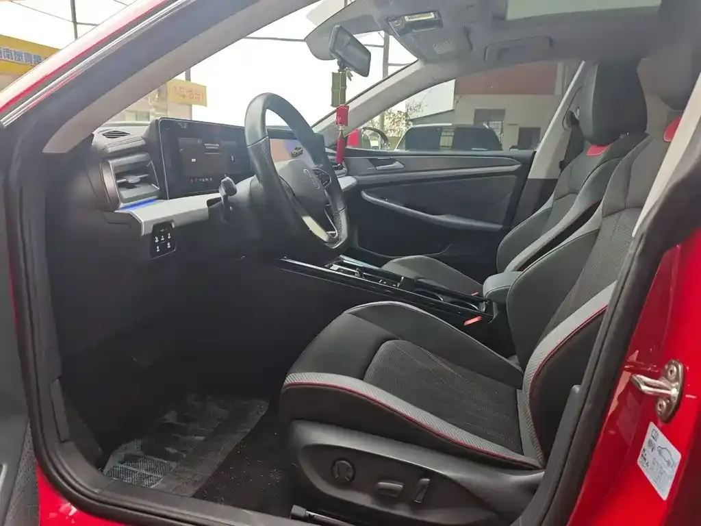 Volkswagen Lamando 2022 из CN, фото 6