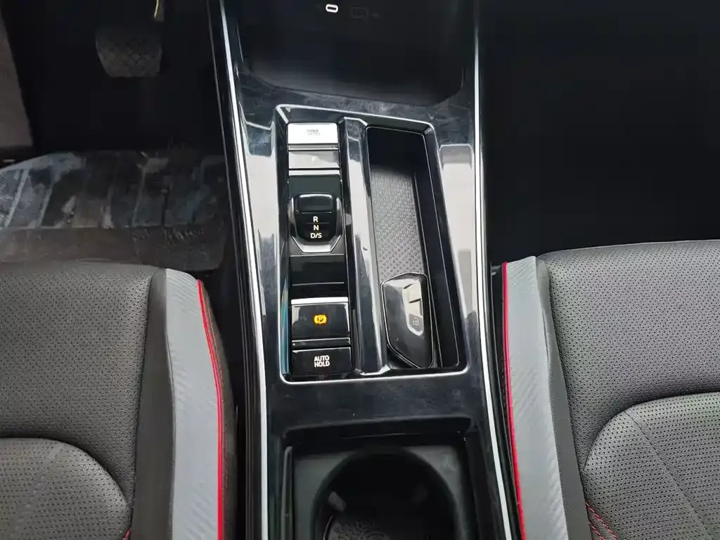 Volkswagen Lamando 2022 из CN, фото 7