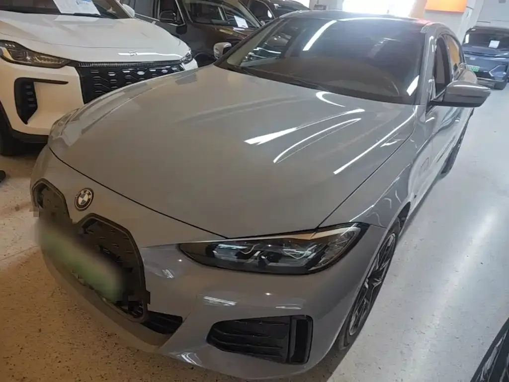 BMW i4 — фото 1