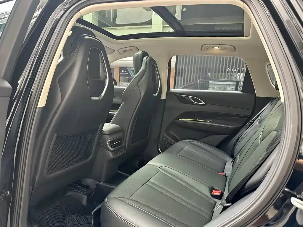 Hongqi HS3 2024 из CN, фото 3