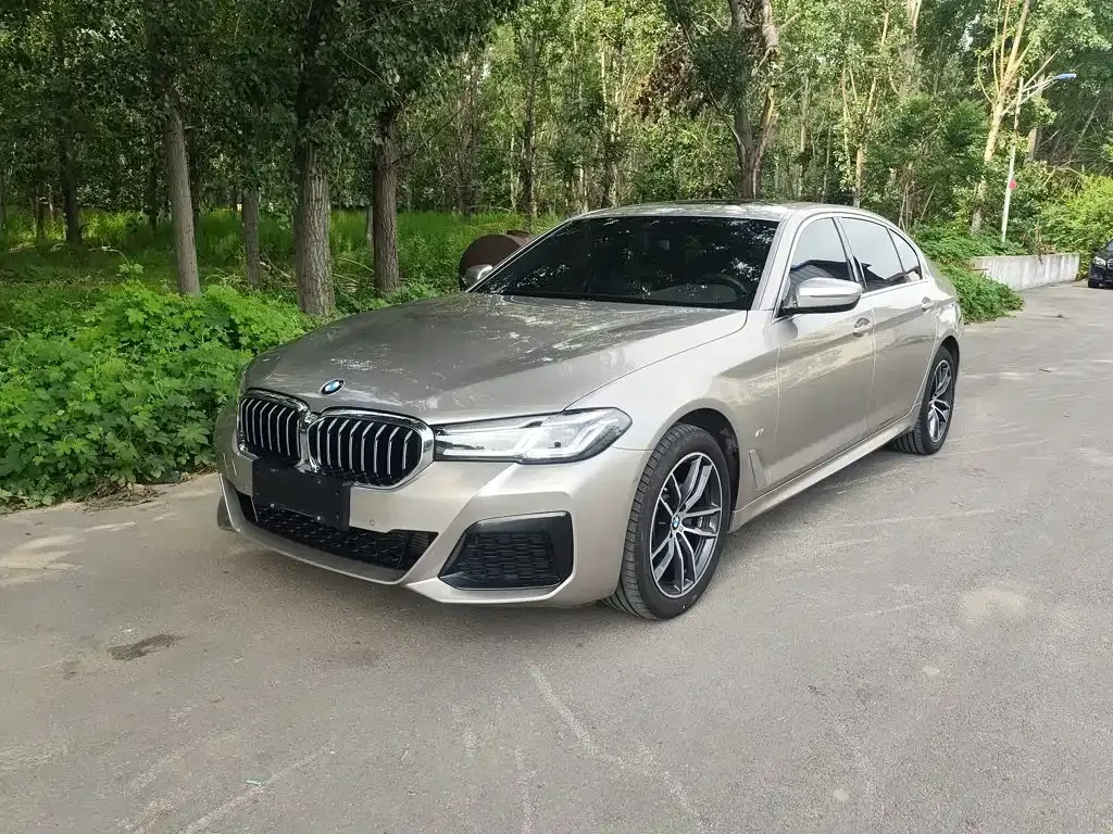 BMW 5 Series — фото 10